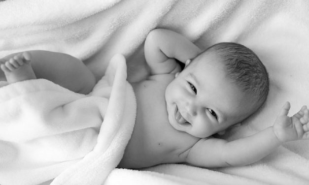 HCC’S LIVE WELL CENTERS PROVIDE IMMEDIATE INSURANCE OPTIONS FOR WOMEN AND BABIES