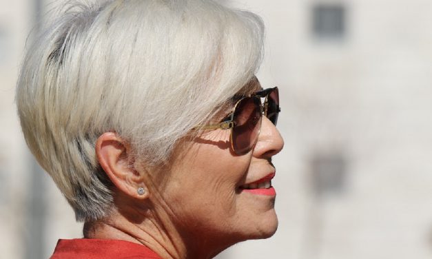 SENIORS HAVE A FEW MORE WEEKS TO CHANGE MEDICARE PLANS